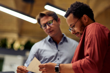 meeting-discussion-office